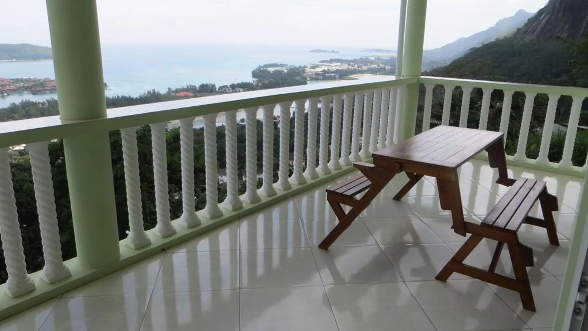Villa With 2 Bedrooms In Victoria, With Wonderful Sea View, Enclosed G Misere